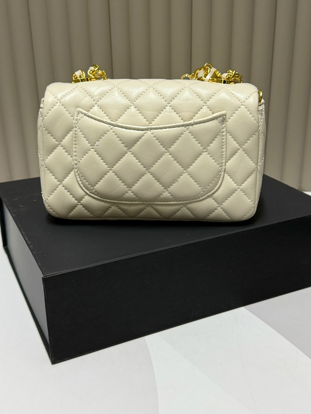 сумка шанель,сумка женская chanel,сумка chanel,сумка шанель оригинал,в стиле шанель