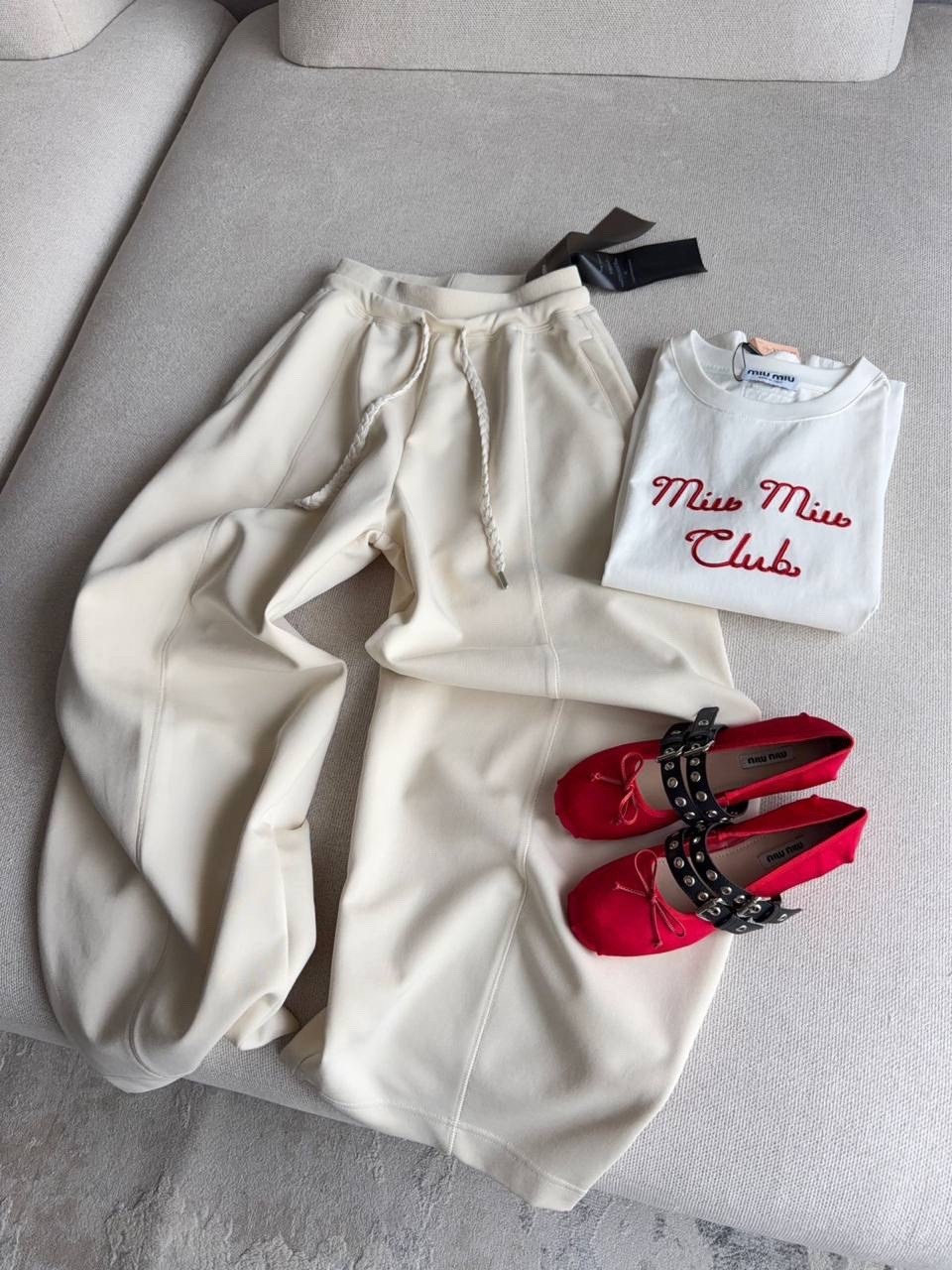 одежда брюки,брюки трикотажные,штаны celine,широкие брюки,спортивный костюм brunello cucinelli