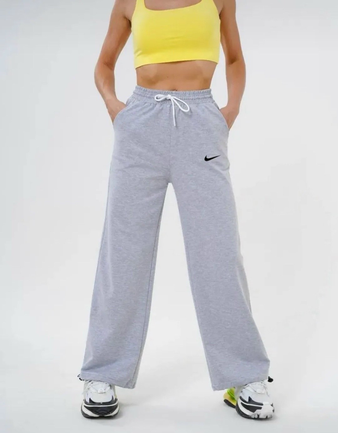 спортивные штаны найк женские серые,широкие спортивные штаны женские,спортивные штаны широкие,брюки черные спортивные джоггеры оверсайз baggy nike,широкие спортивные штаны джоггеры оверсайз