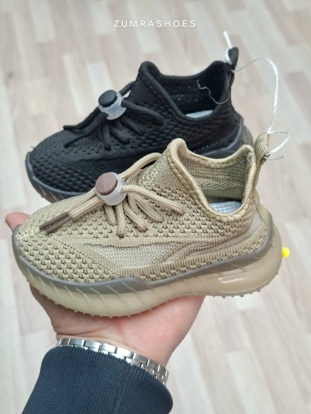 кроссовки,детские кроссовки,кроссовки с резиновой подошвой,чешки кроссовки,спортивная