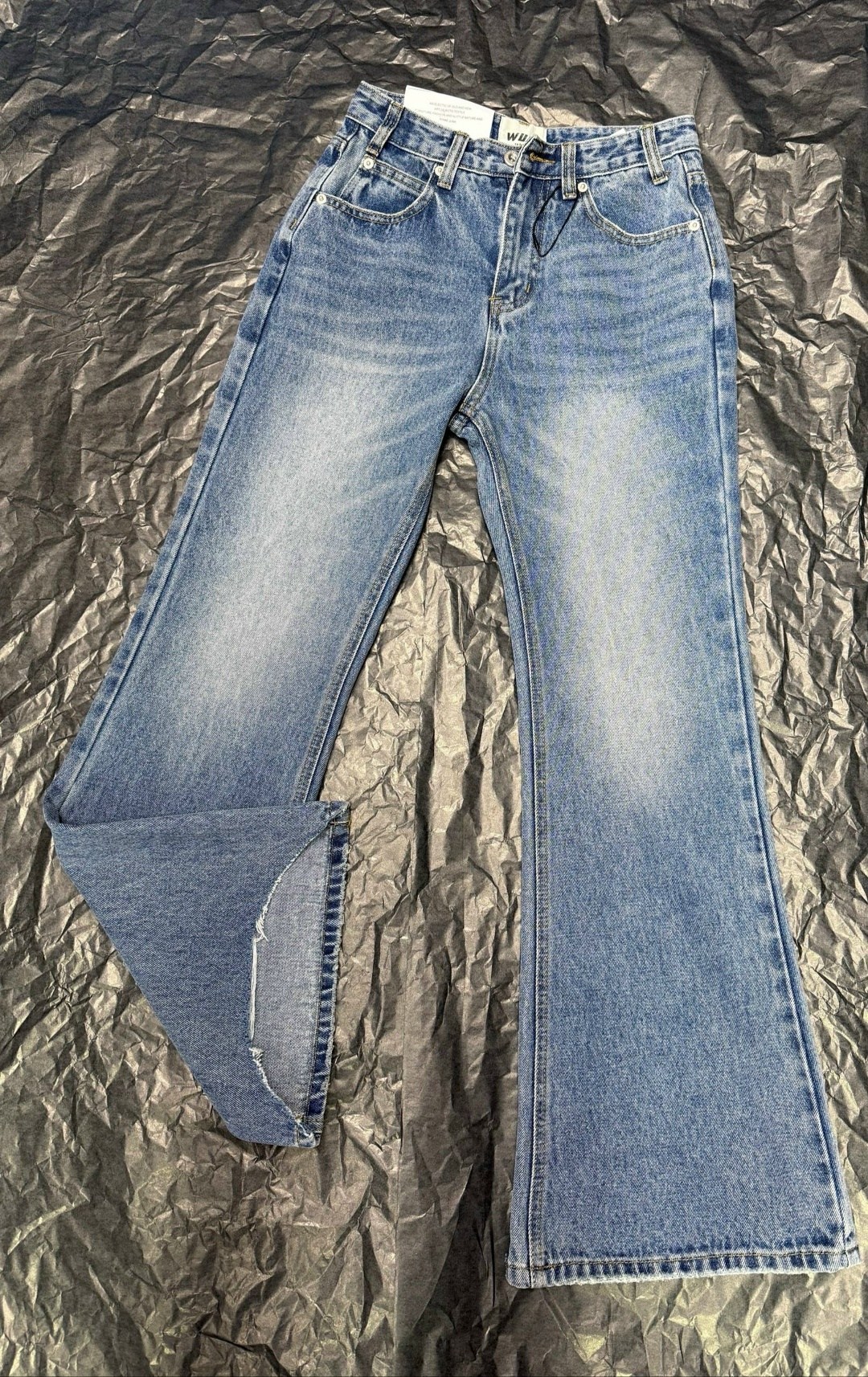 джинсовые брюки,модные джинсы,одежда джинсы,джинсы,расклешенные джинсы