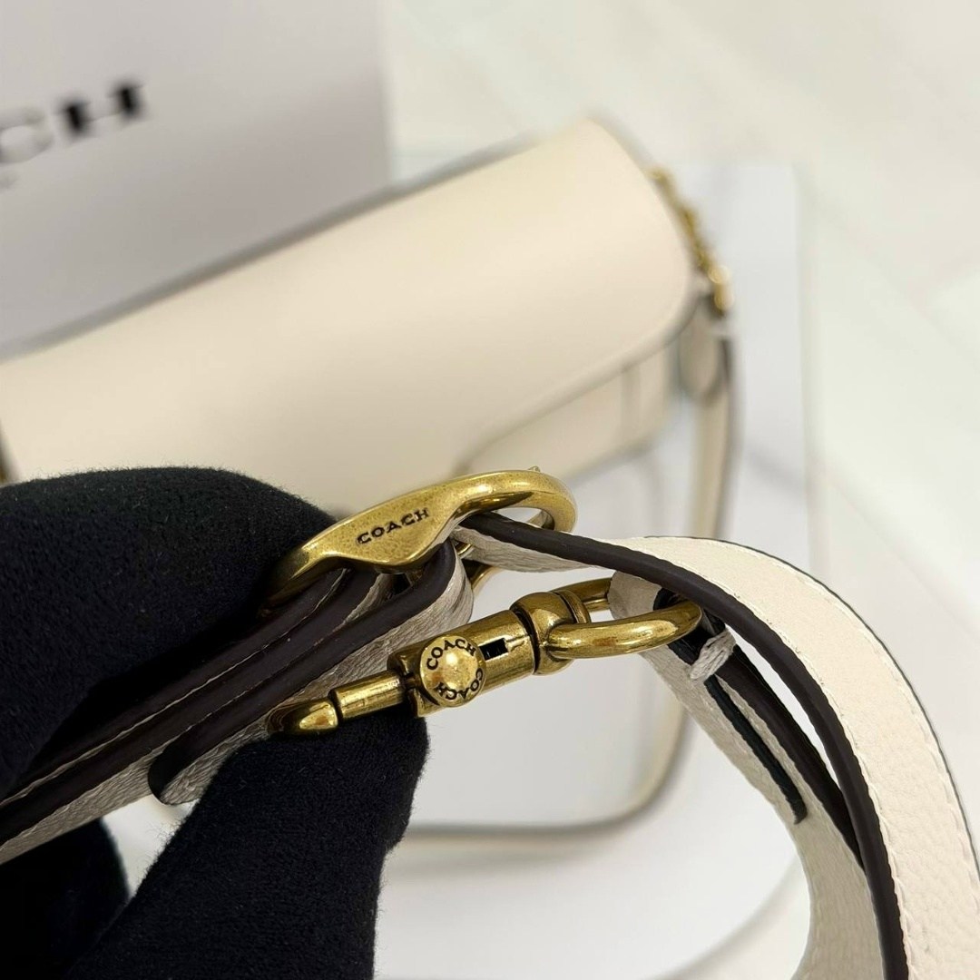 модная сумка,женская сумка coach,сумка coach,дизайнерские сумки,сумка coach tabby белая