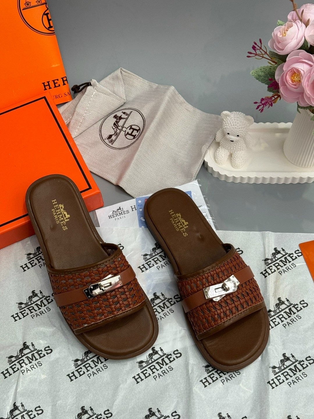 ,эрмес шлепки женские,шлепанцы hermes,шлепки хермес оран,шлепанцы женские луи виттон