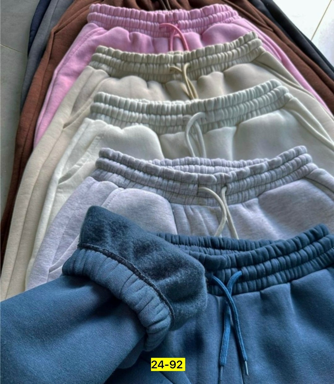 спортивные штаны,штаны спортивные на флисе,утепленные спортивные штаны,женские спортивные штаны,брюки спортивные женская