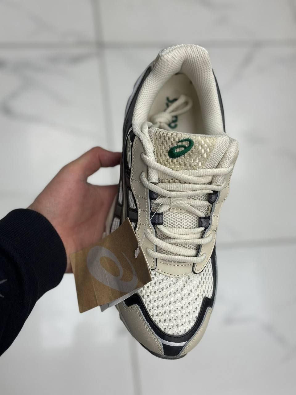 asics кроссовки gel-nyc 2055 pale oak truffle grey,кроссовки asics gel-nyc 2055,кроссовки asics,кроссовки asics gel nyc,кроссовки