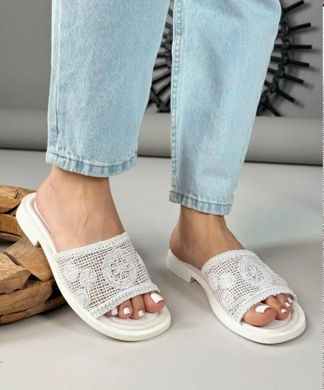 ,вязаные босоножки,вязаная ,женские шлепанцы,белые шлепанцы