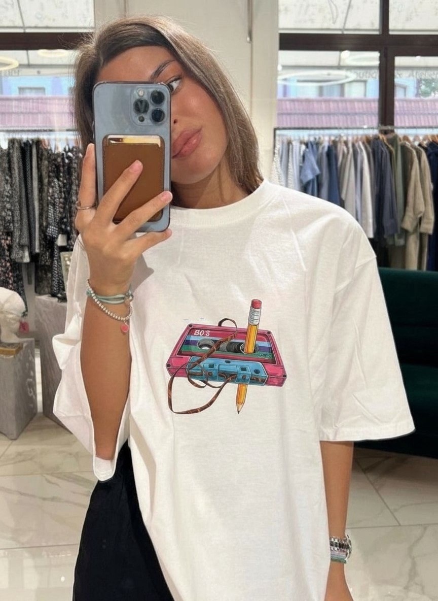 jbolid белые хлопковые футболки xl женский,jbolid белые хлопковые футболки,женская футболка tdfunlive белая oversized,модные позы,девушка эскортница