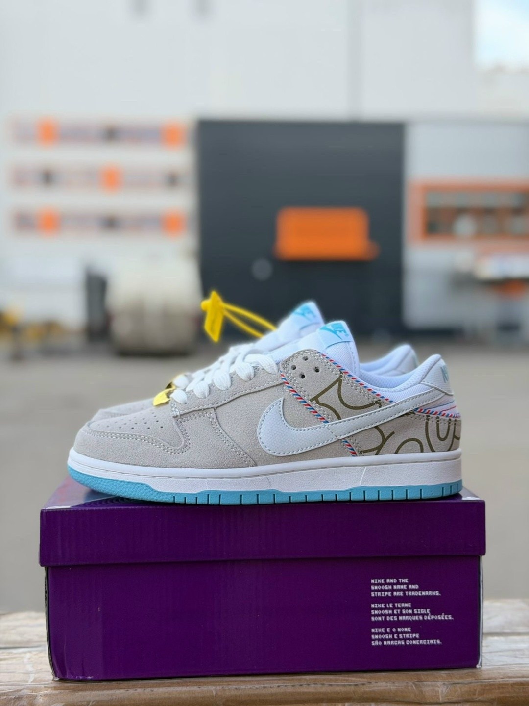 кроссовки nike sb dunk low,nike sb dunk low otomo katsuhiro,кроссовки екб,nike dunk low,фирменные кроссовки