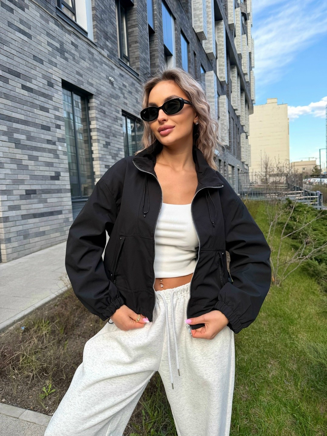 ветровка,женская ветровка,легкая куртка,куртка ветровка женская,ветровка куртка