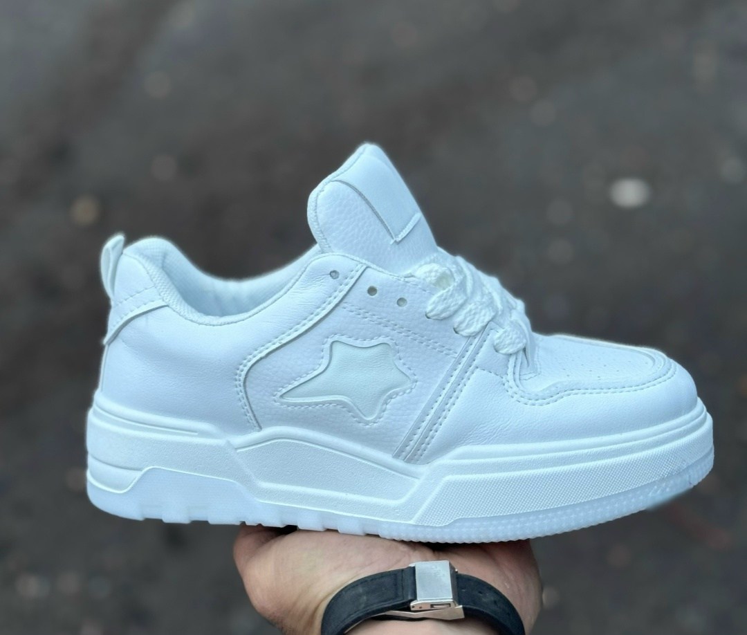 ,женские кроссовки,белые кроссовки,кроссовки для девушек,низкие кроссовки