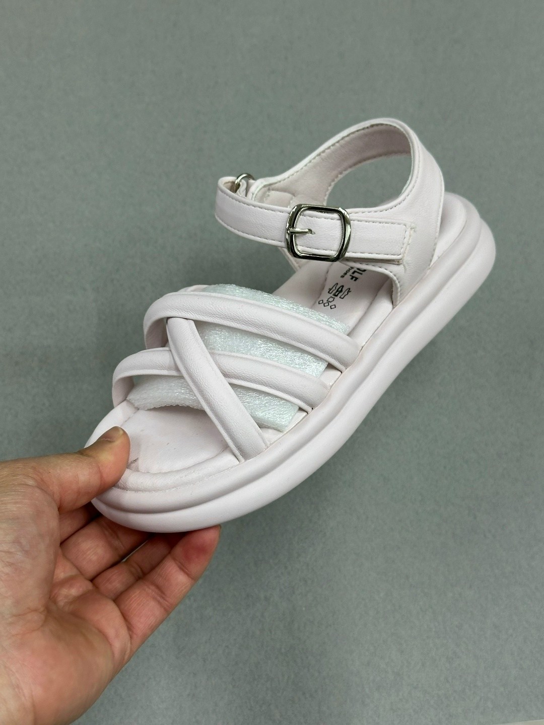 детские босоножки,,сандалии,летние сандалии для девочки,босоножки сандали