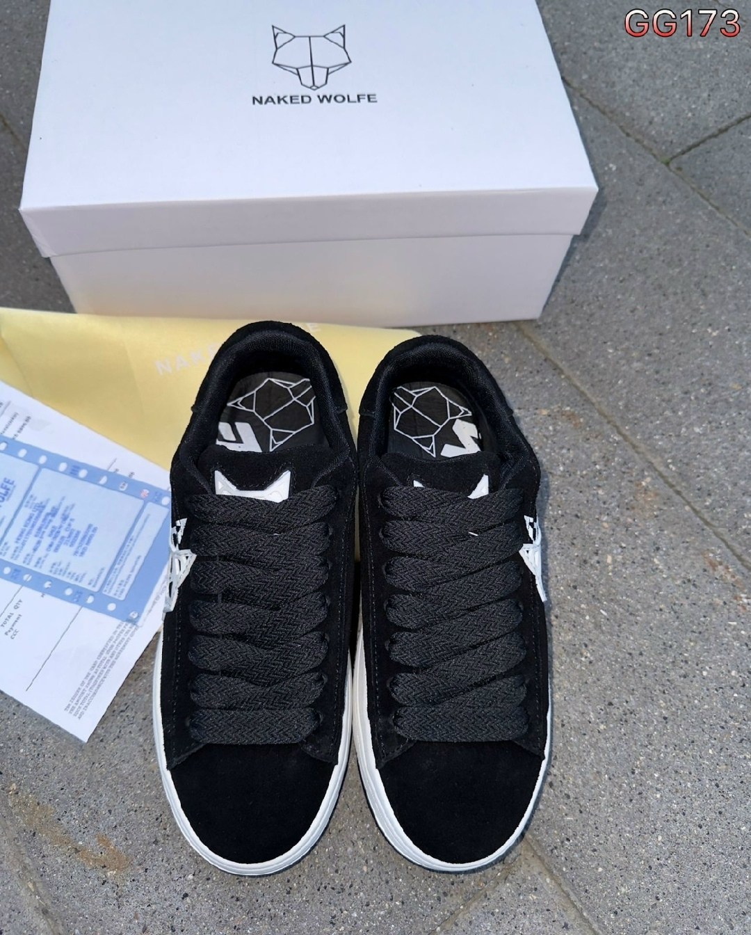 ,замшевые кроссовки,замшевые кеды адидас,puma suede коллаборации,кроссовка мужской