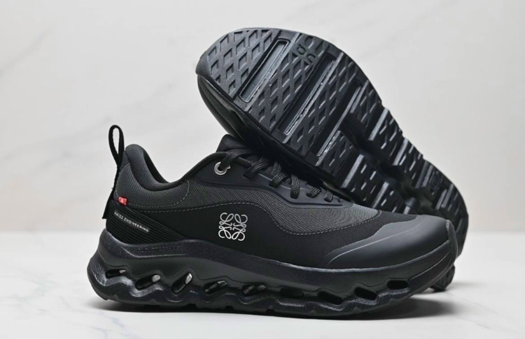 спортивные кроссовки,брендовые кроссовки, для бега,спортивная ,кроссовки loewe x wmns cloudtilt black черный