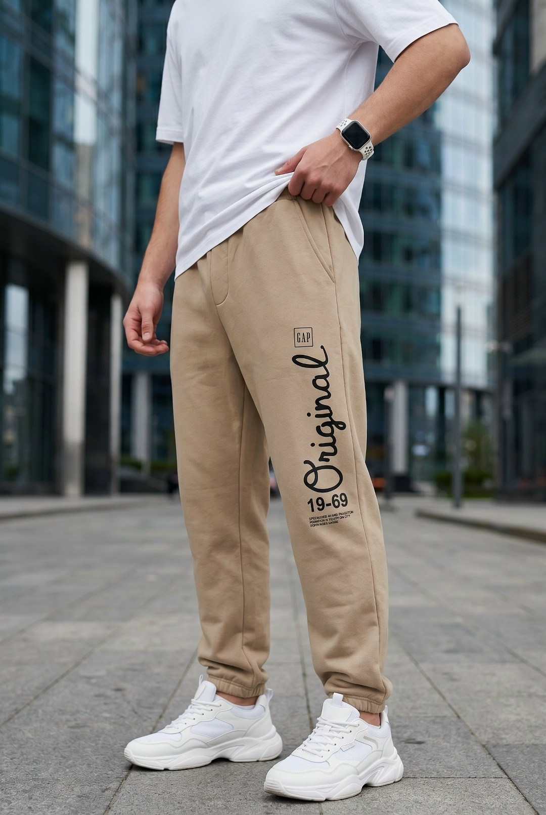 брюки спортивные,спортивные джоггеры,брюки джоггеры,джоггеры мужские,мужские спортивные брюки