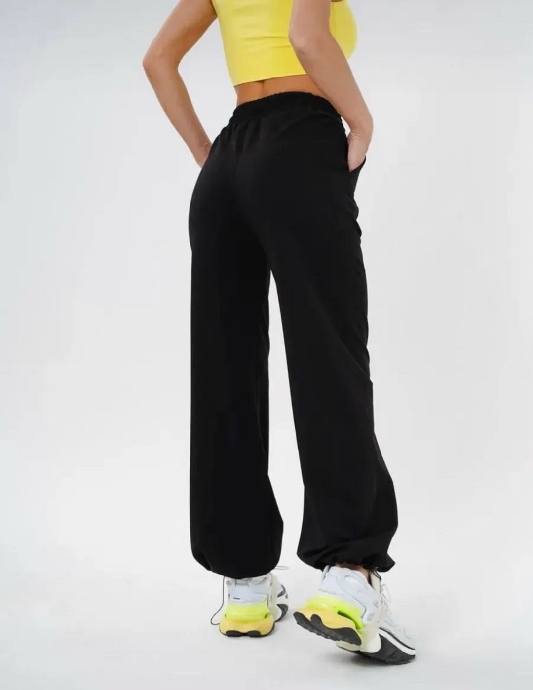 спортивные штаны найк женские серые,широкие спортивные штаны женские,спортивные штаны широкие,брюки черные спортивные джоггеры оверсайз baggy nike,широкие спортивные штаны джоггеры оверсайз