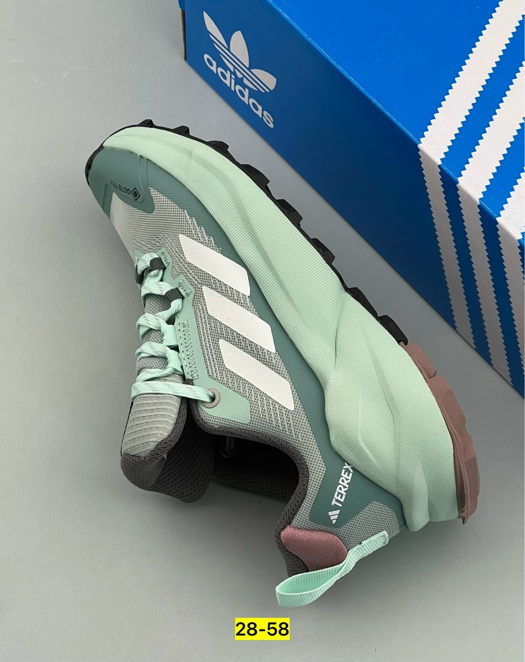кроссовки terrex trailrider adidas,женские кроссовки adidas,женские кроссовки для походов terrex trailmaker 2 0 adidas,женские кроссовки для походов terrex trailmaker 2 0 adidas черный,походные кроссо