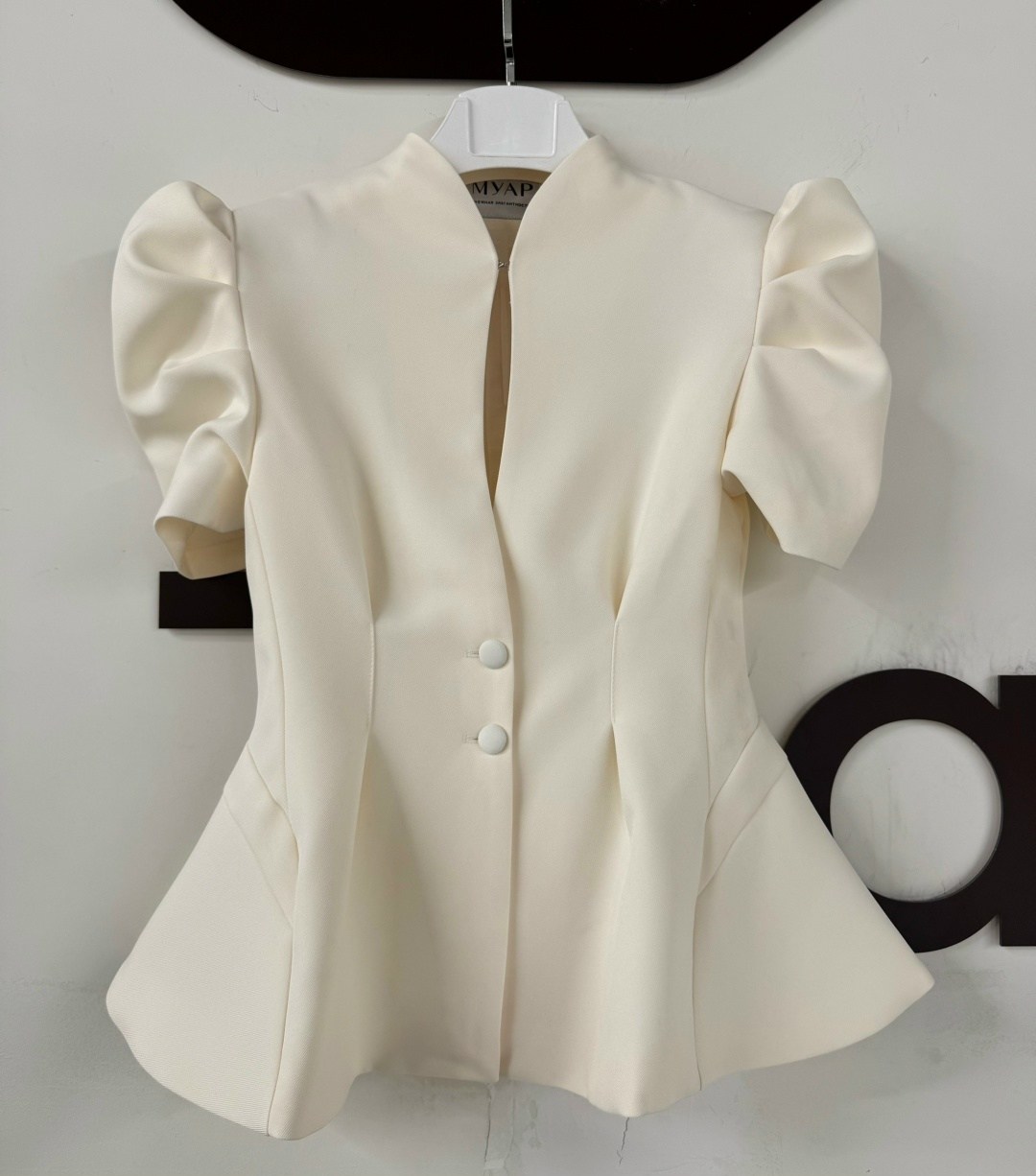 жакет с баской,приталенный жакет,модные блузки,женские жакеты,пиджак с баской