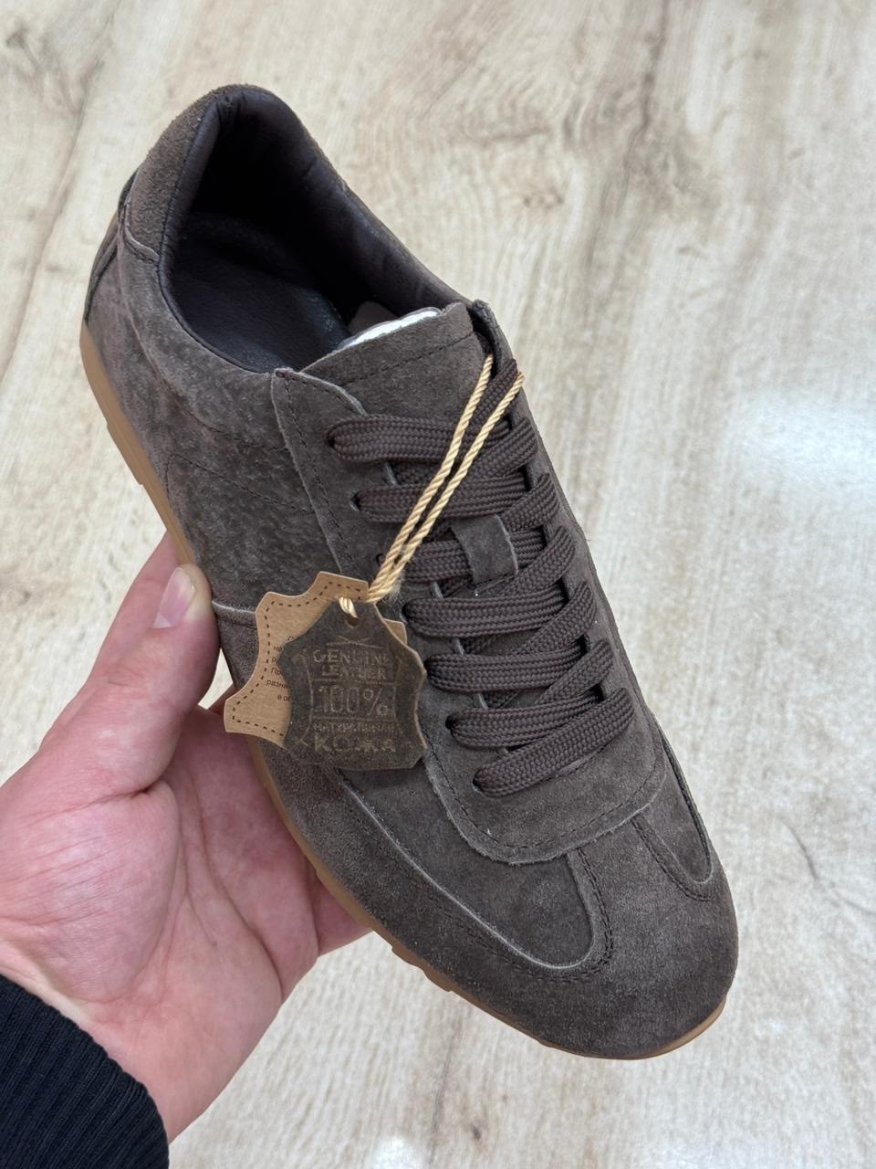 ,замшевые кроссовки,кроссовки замша,кроссовки из натуральной замши,кроссовки натуральная замша