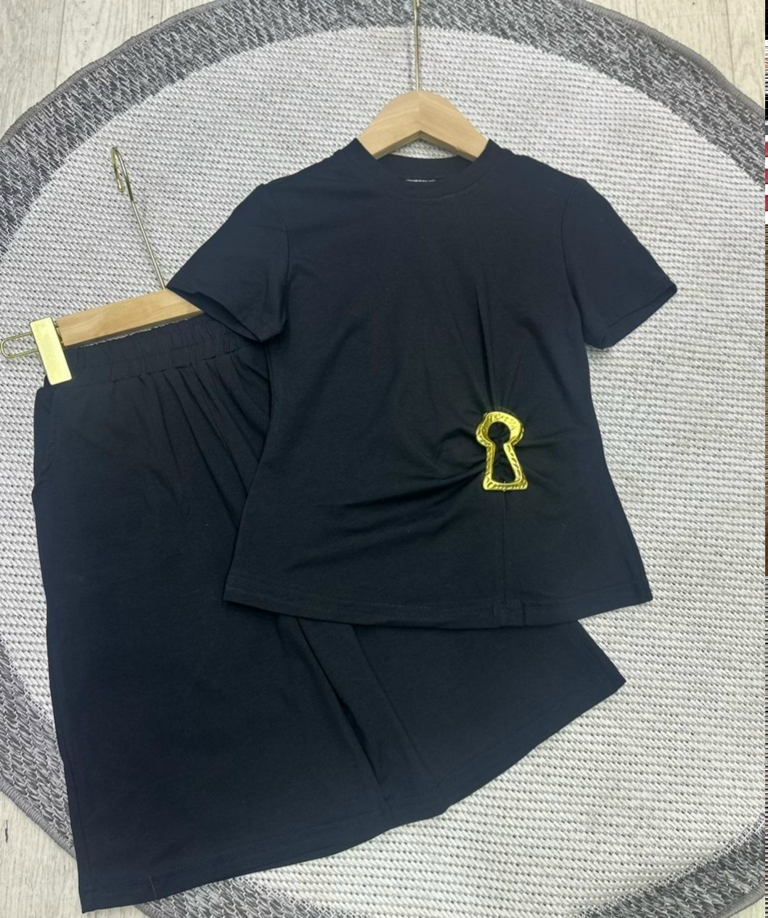 комплект одежды,костюм для девочек,костюм детский,одежда для девочки,костюм с шортам