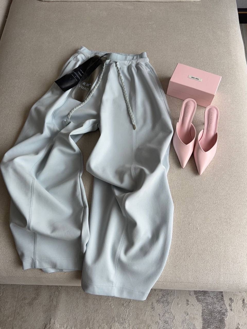 костюм с рубашкой и брюками из мягчайшей ткани,костюм летний с брюками и рубашкой оверсайз,костюм голубой,костюм женский