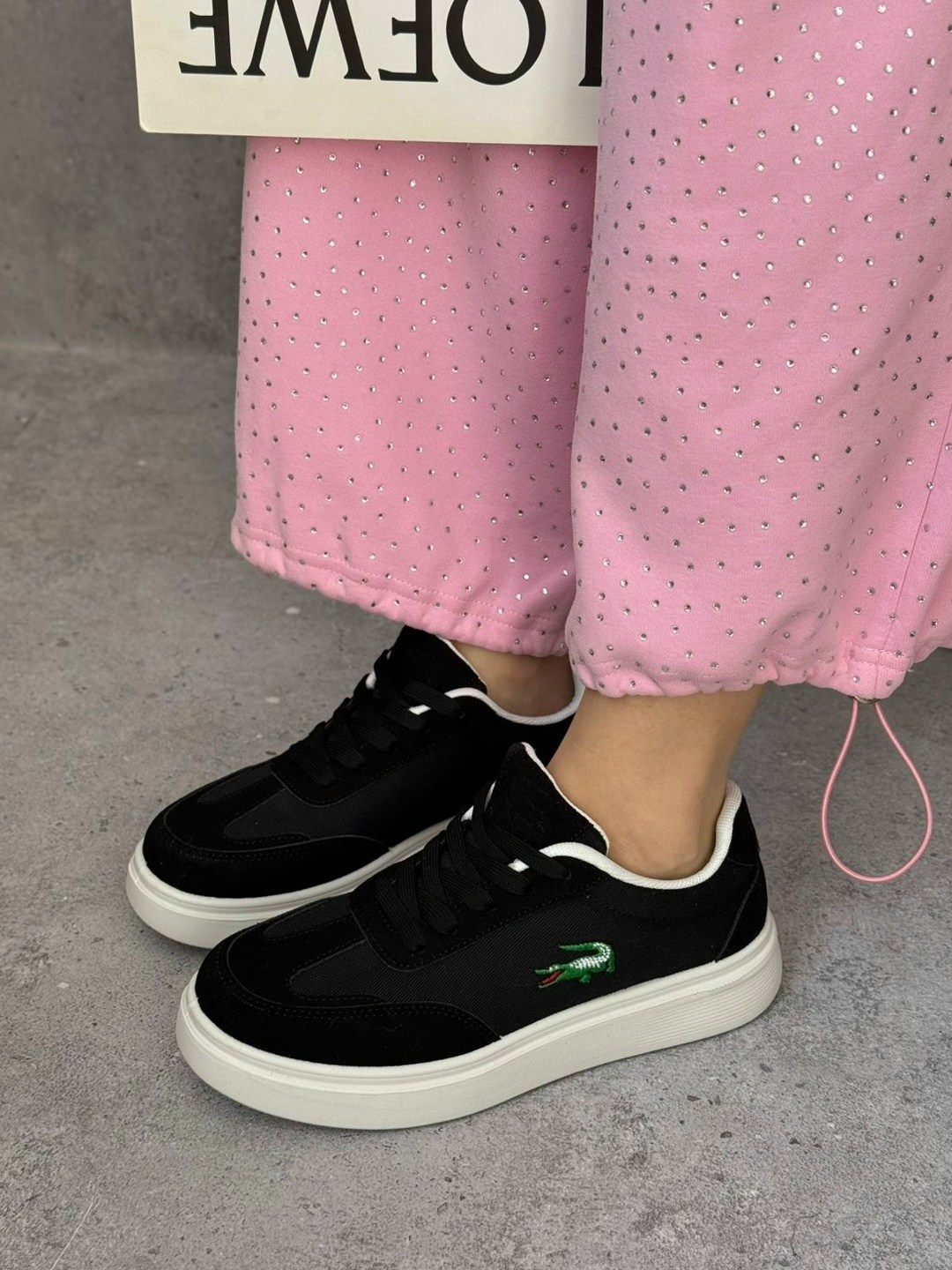 ,кроссовки lacoste,женские кроссовки,модные кроссовки,кроссовки замш