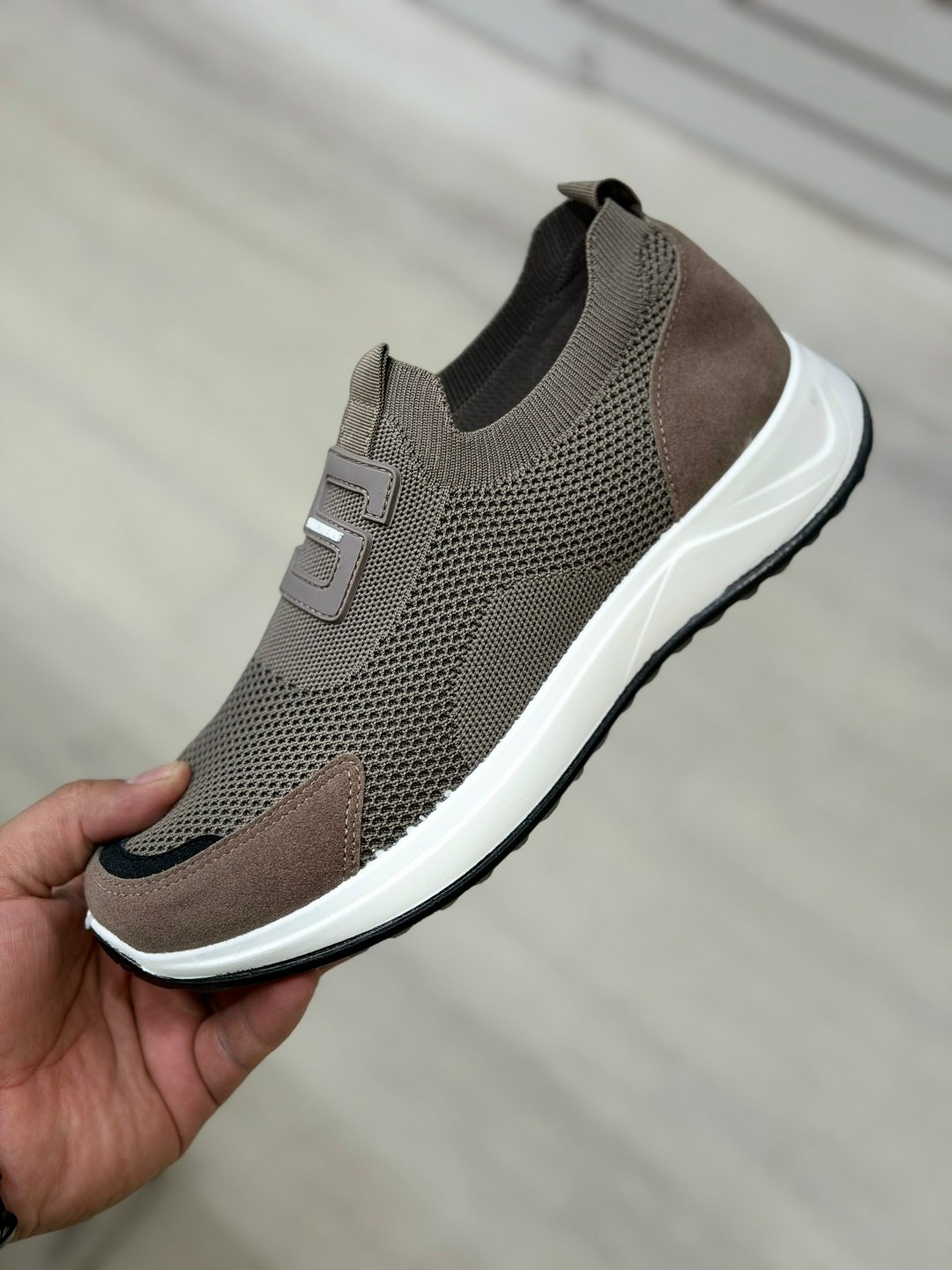 ,женские кроссовки,спортивная ,кроссовки повседневные,мужские кроссовки