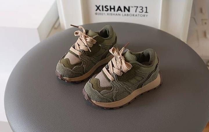 детские кроссовки,кроссовки,кроссовки мальчику,кроссовки для детей,повседневные кроссовки