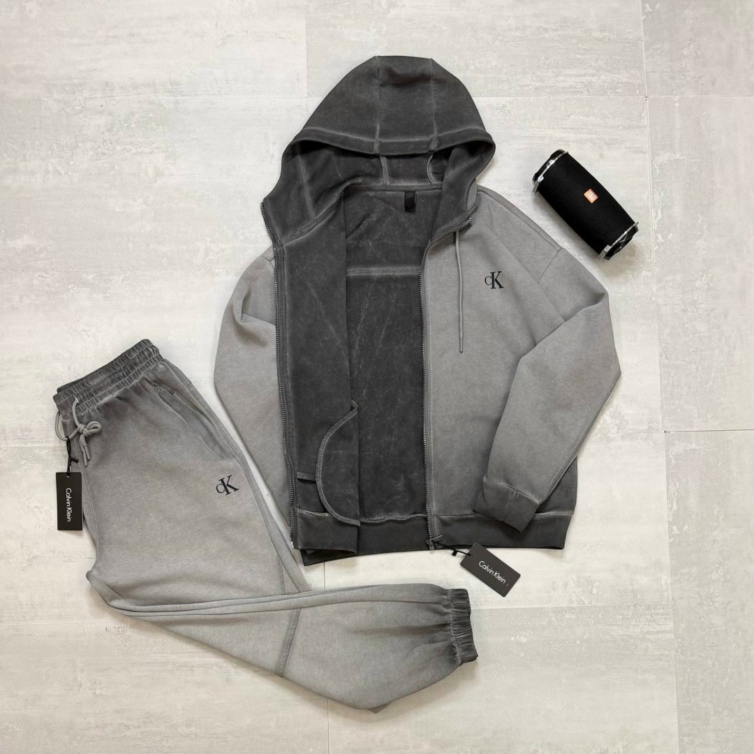 луи виттон спортивный костюм мужской,спортивные костюмы brunello cucinelli,спортивный костюм зегна,спортивный костюм,спортивный костюм мужской