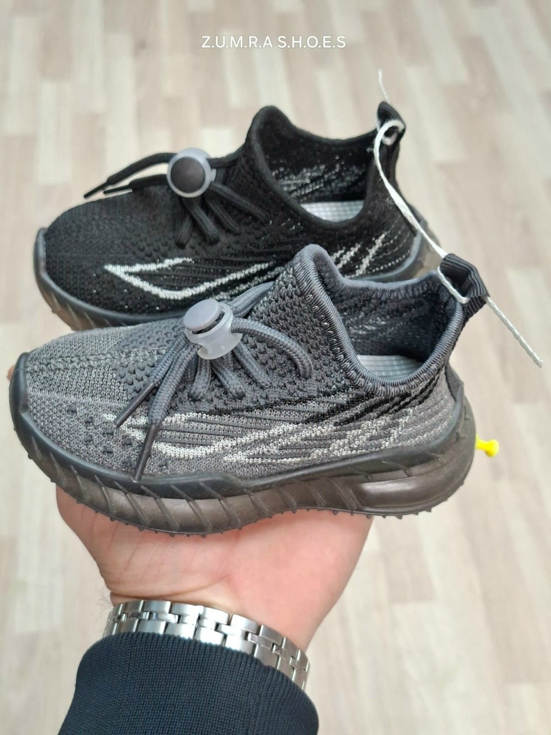 кроссовки,детские кроссовки,кроссовки с резиновой подошвой,чешки кроссовки,спортивная