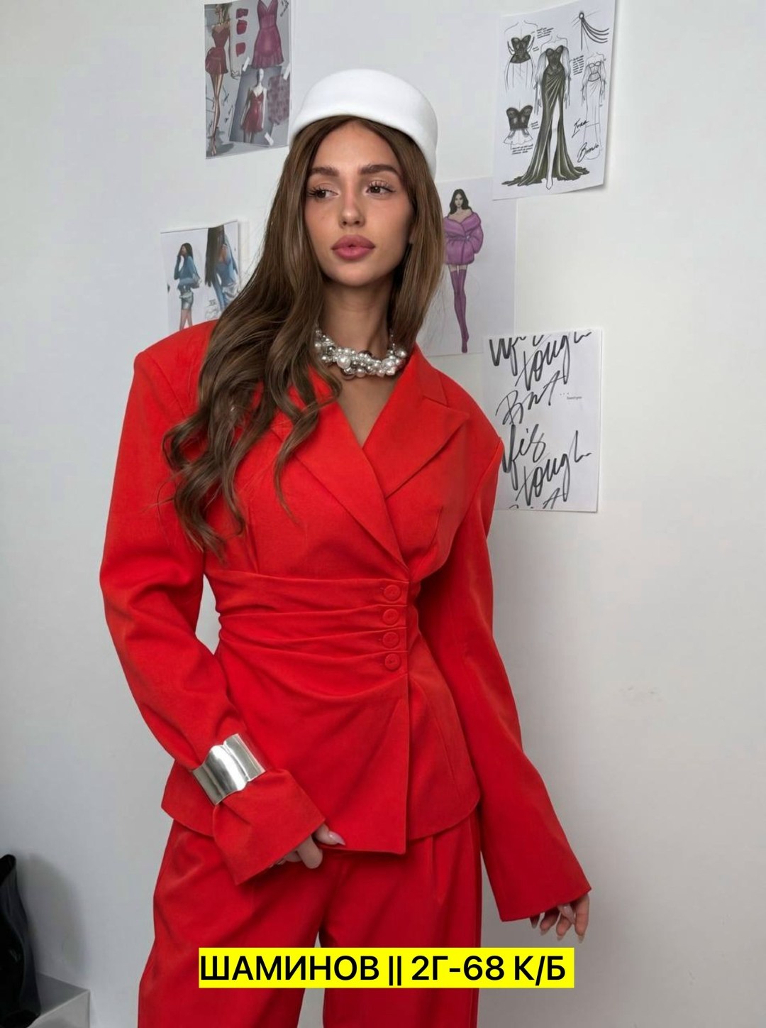 брючный костюм sorochinskaya 0613004 красный,брючный костюм,брючный костюм +топ,брючный костюм женский,костюм тройка женский