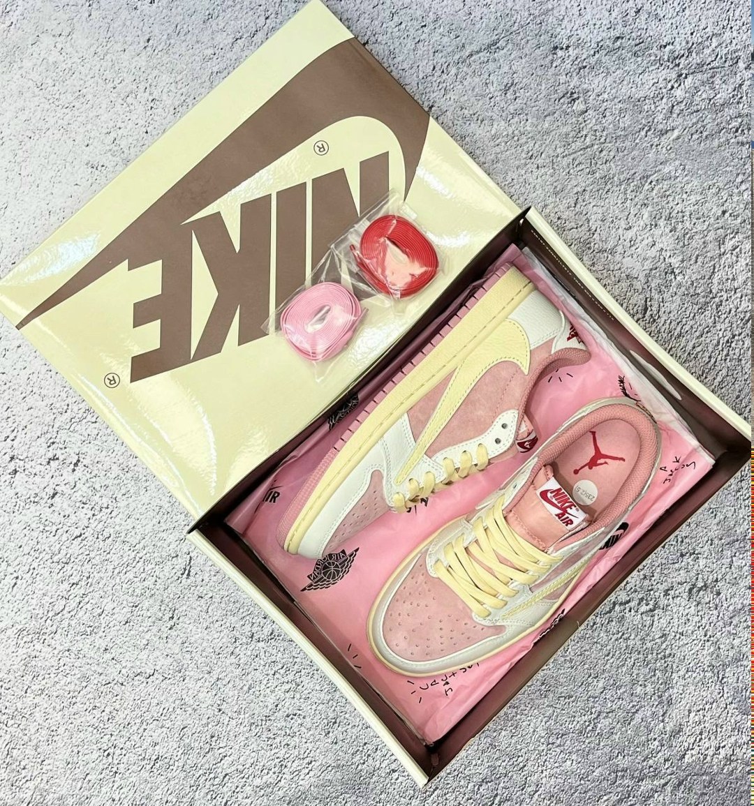 travis scott x air jordan 1 low sail/shy pink,кроссовки travis scott x air jordan 1 low,кроссовки nike air jordan 1 low travis scott,nike air jordan 1 low x travis scott sail shy pink,женские кроссовк