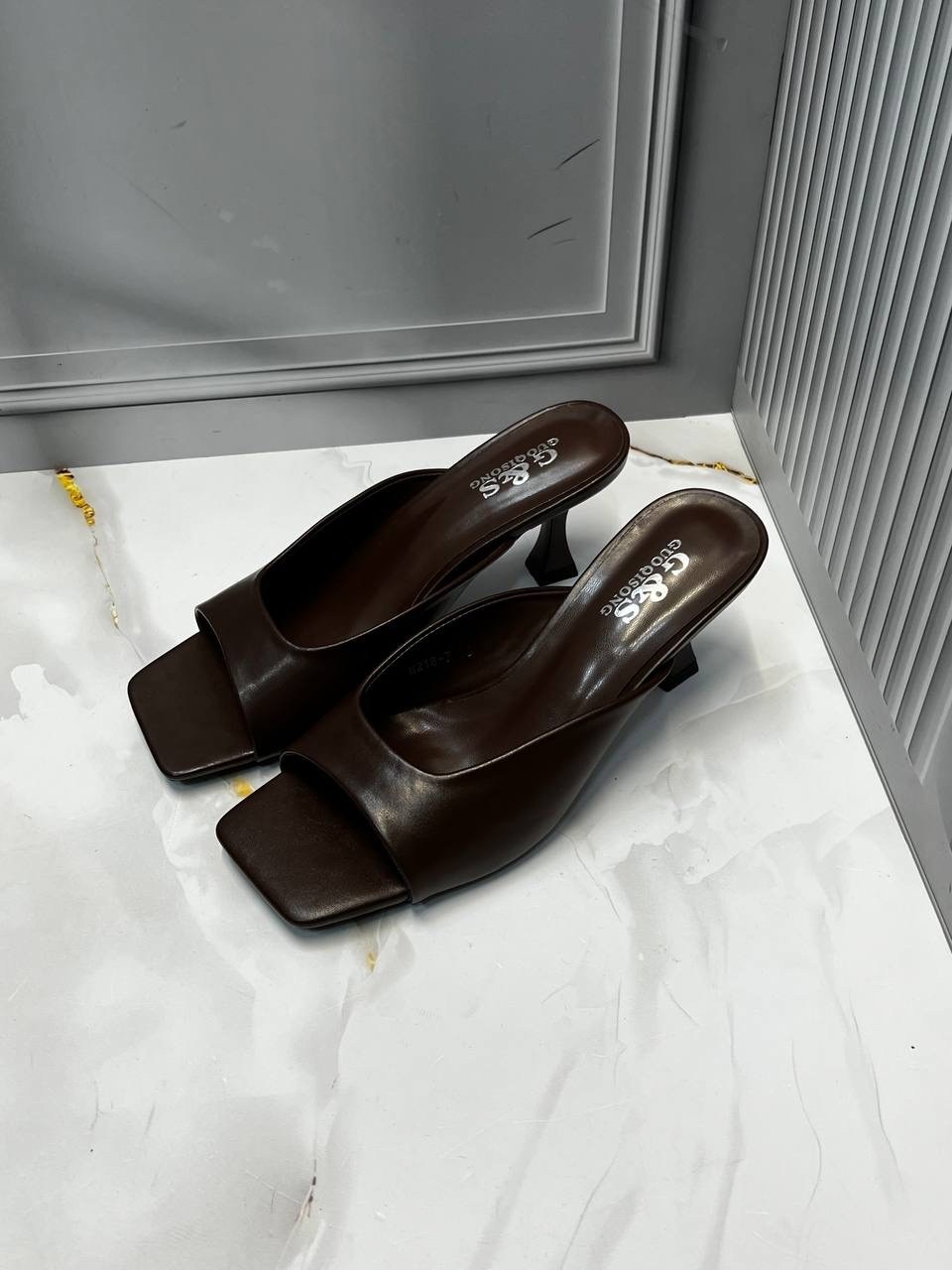 ,женские босоножки,женская ,желтые босоножки,мюли на каблуке