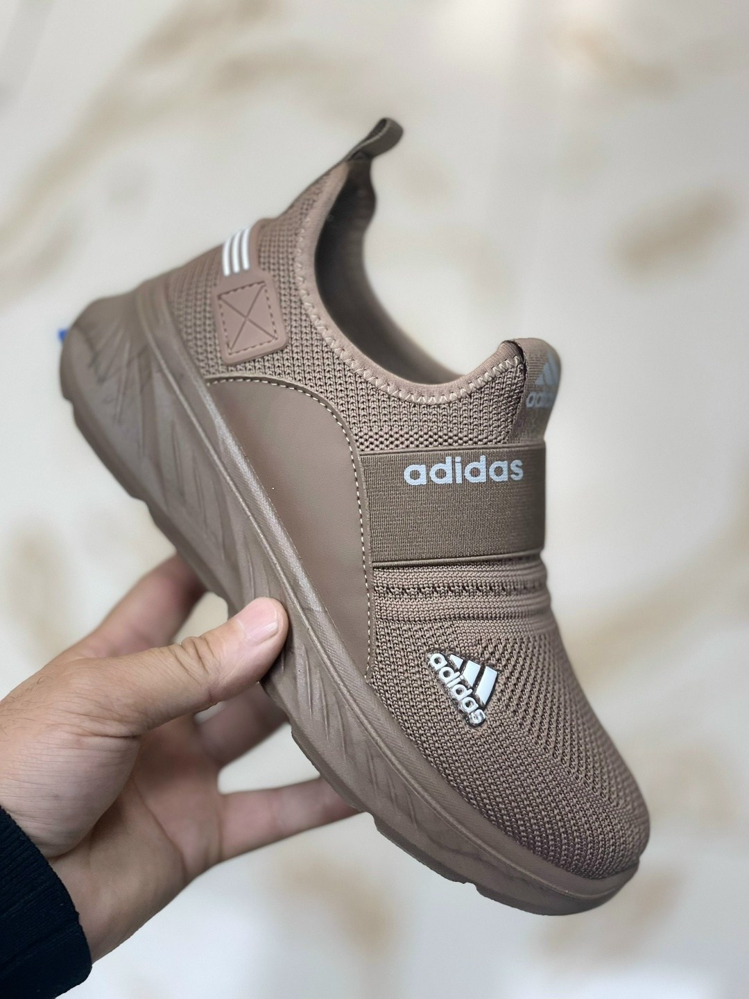 кроссовки оранжевые,adidas nmd r 1,кроссовки,спортивная ,дышащие кроссовки