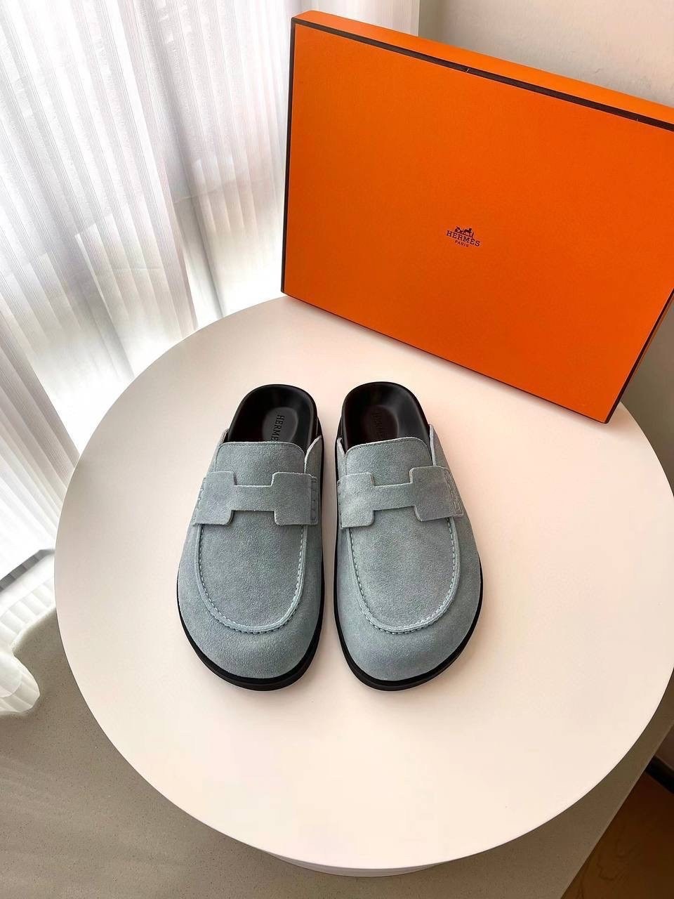 лоферы loro piana женские,лоферы женские замшевые,лоферы замшевый,hermes голубые замшевые мюли,модные лоферы