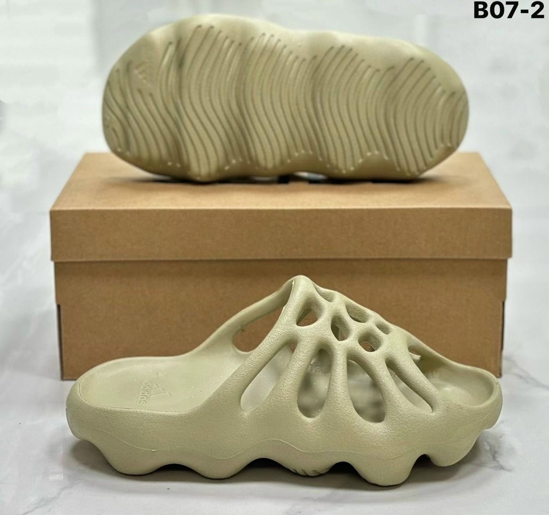 adidas yeezy 450 slide,,женские шлепанцы,пляжные сандалии,adidas yeezy slide