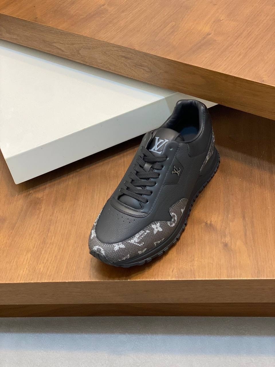 кроссовки louis vuitton мужские,кроссовки louis vuitton,кроссовки луи виттон,луи виттон кроссовки мужские,кроссовки louis vuitton runner