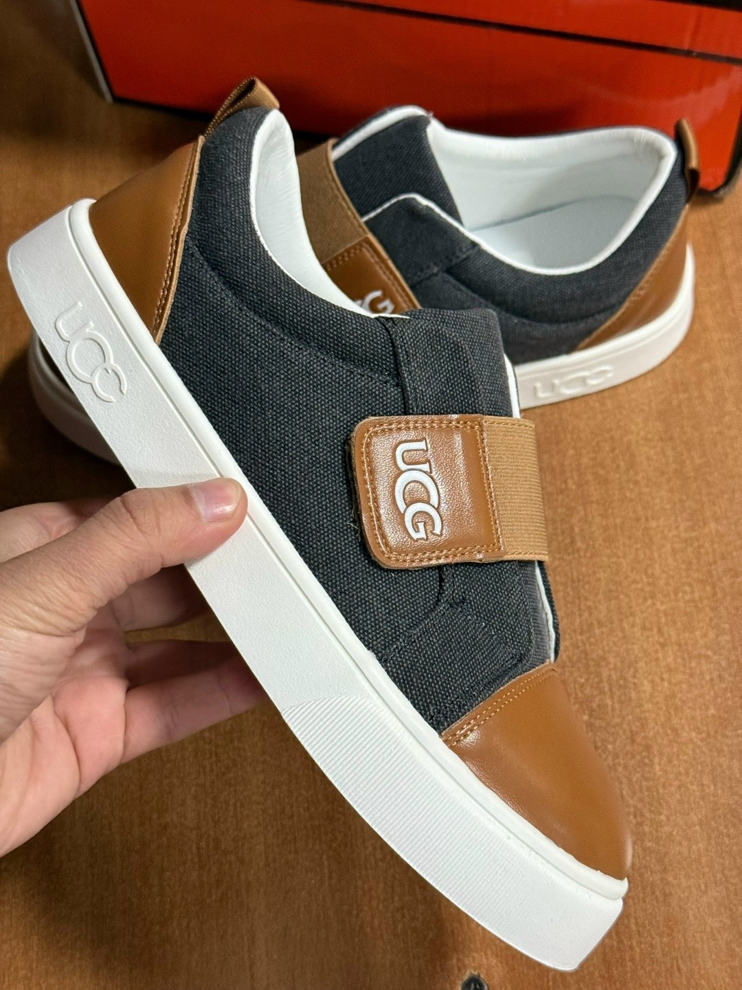 ,женские кроссовки, женская,обуви,кроссовки ugg