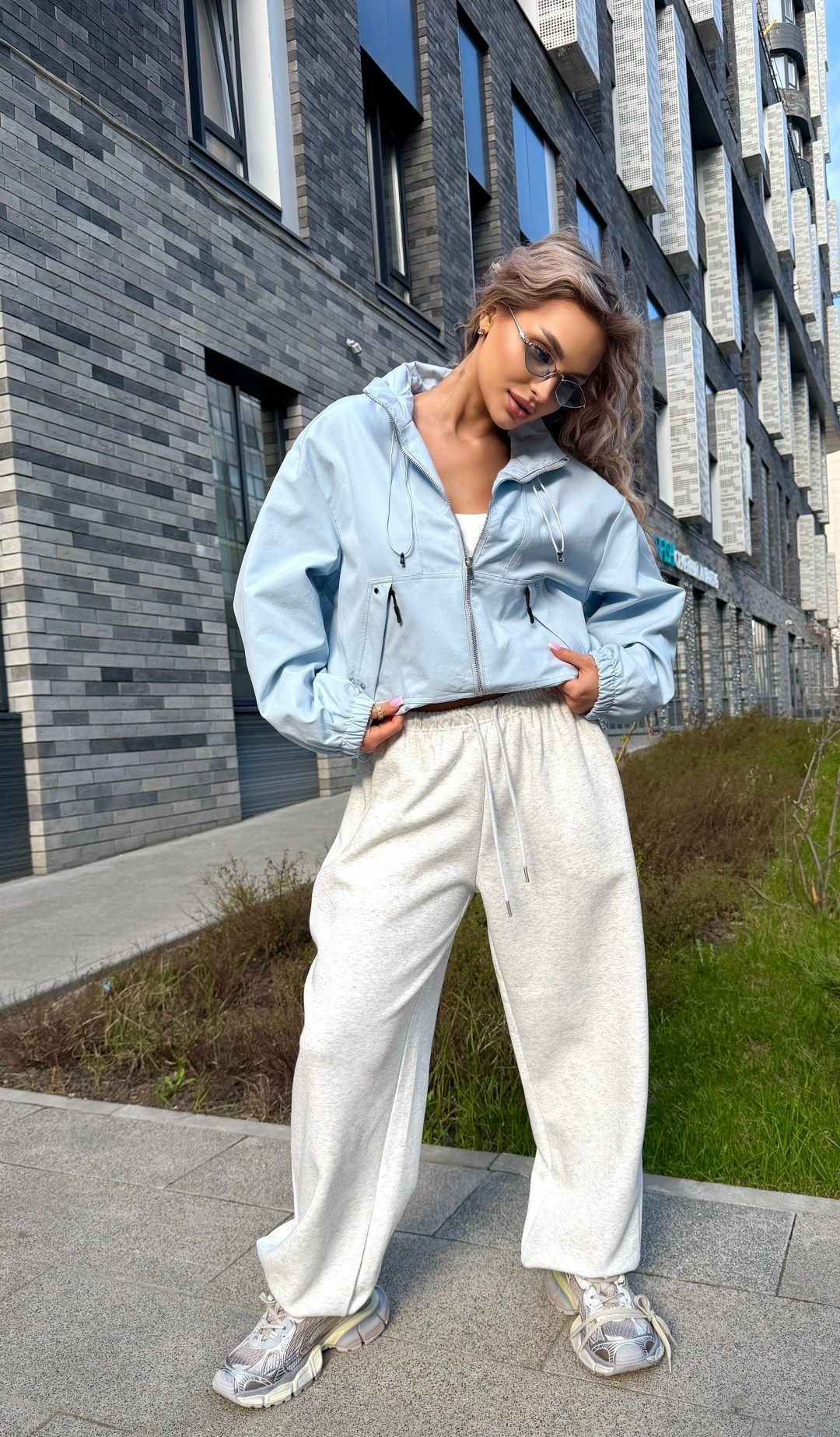 ветровка,женская ветровка,легкая куртка,куртка ветровка женская,ветровка куртка