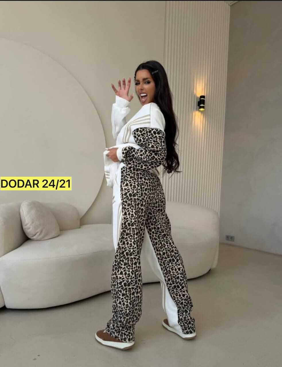 костюм женский,женские костюмы на флисе,спортивные костюмы,костюм спортивный женский,стильный костюм