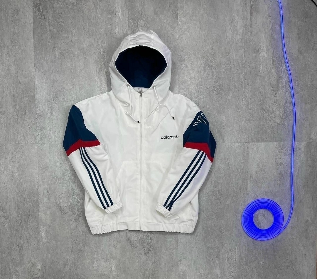 бомбер adidas originals,куртка спортивная,повседневная куртка,куртка модная