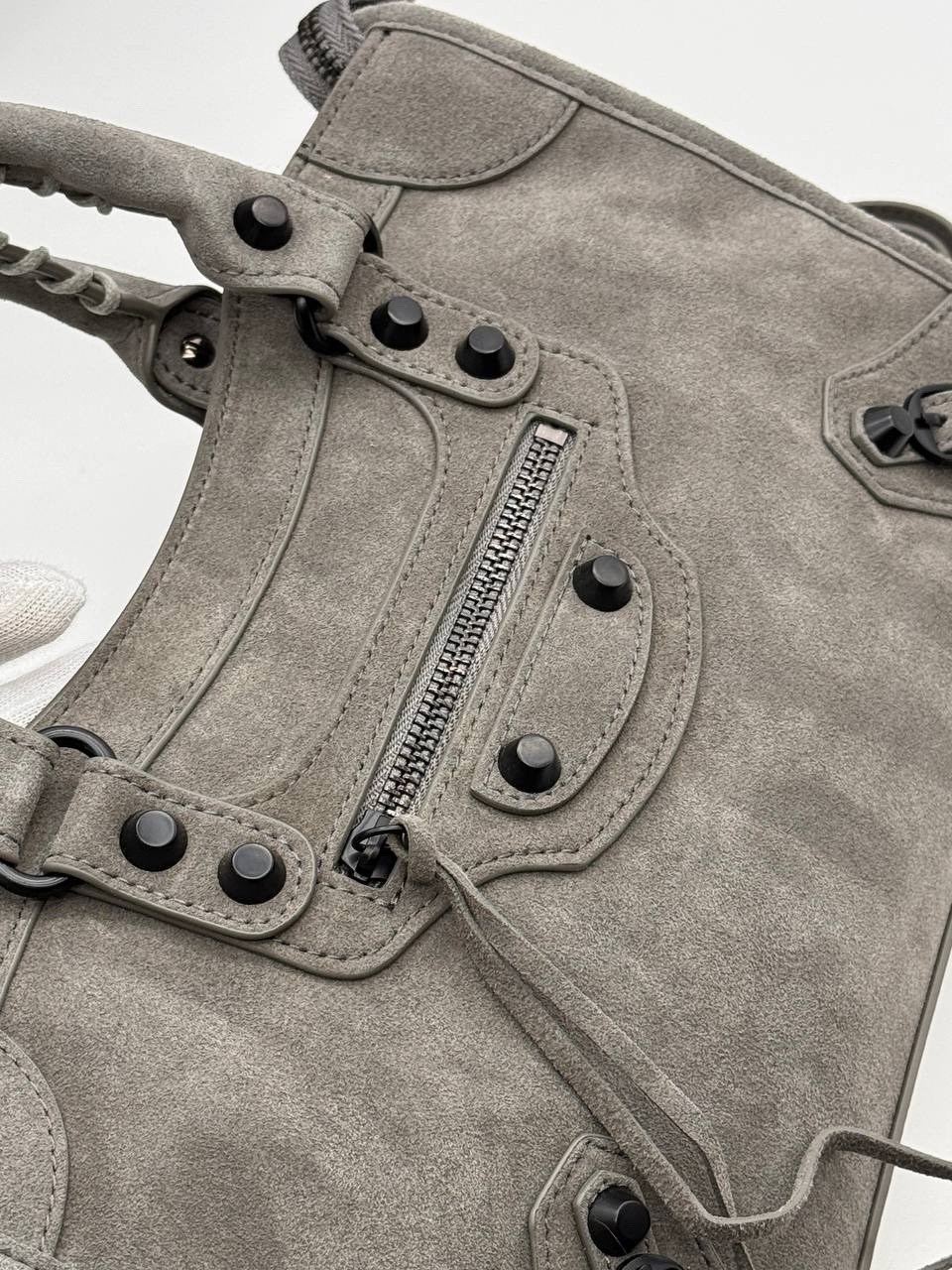 сумка женская balenciaga,замшевая сумка,balenciaga сумка,сумка женская замшевая,коллекция сумок баленсиага