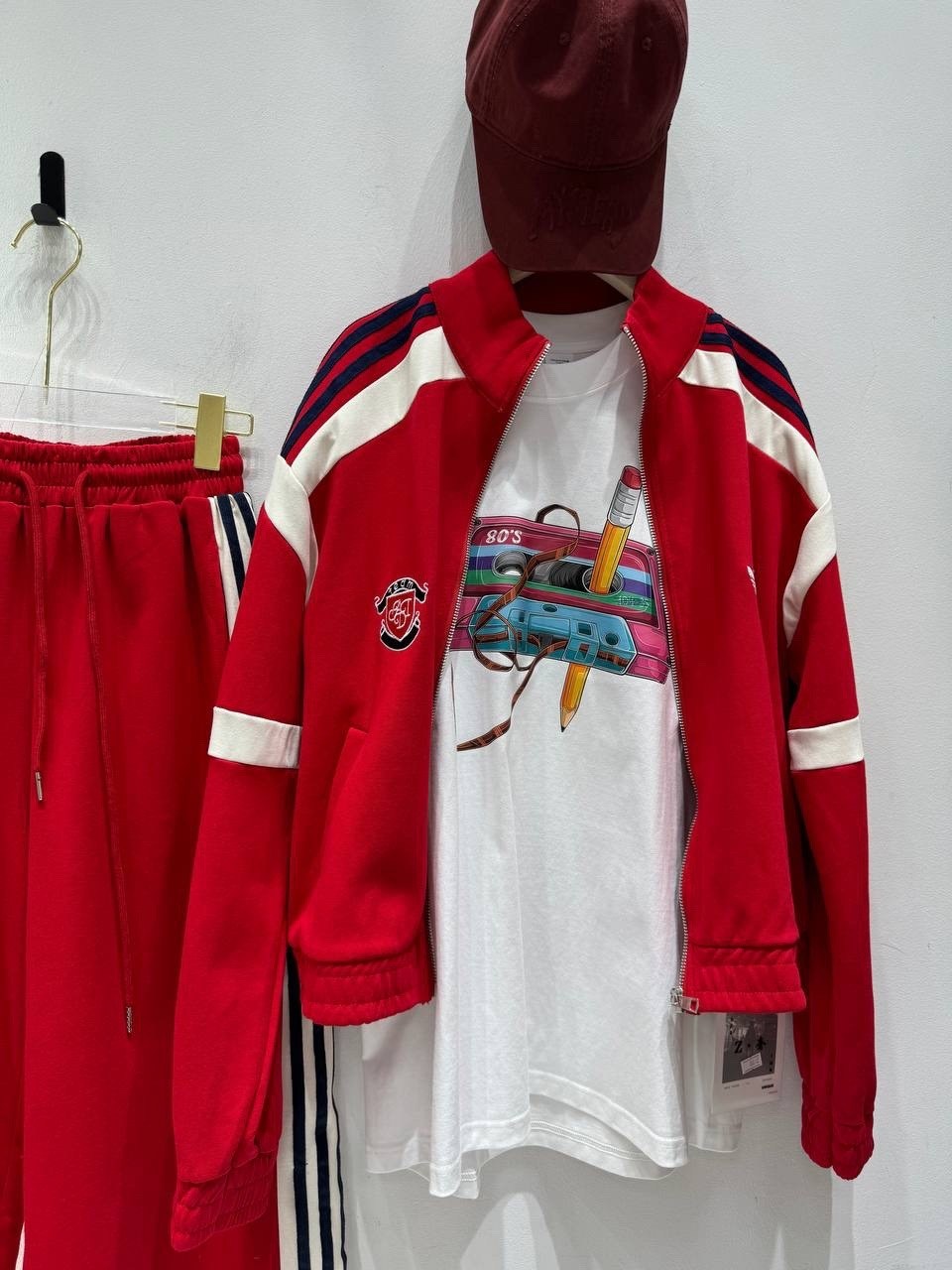 jbolid белые хлопковые футболки xl женский,jbolid белые хлопковые футболки,женская футболка tdfunlive белая oversized,модные позы,девушка эскортница