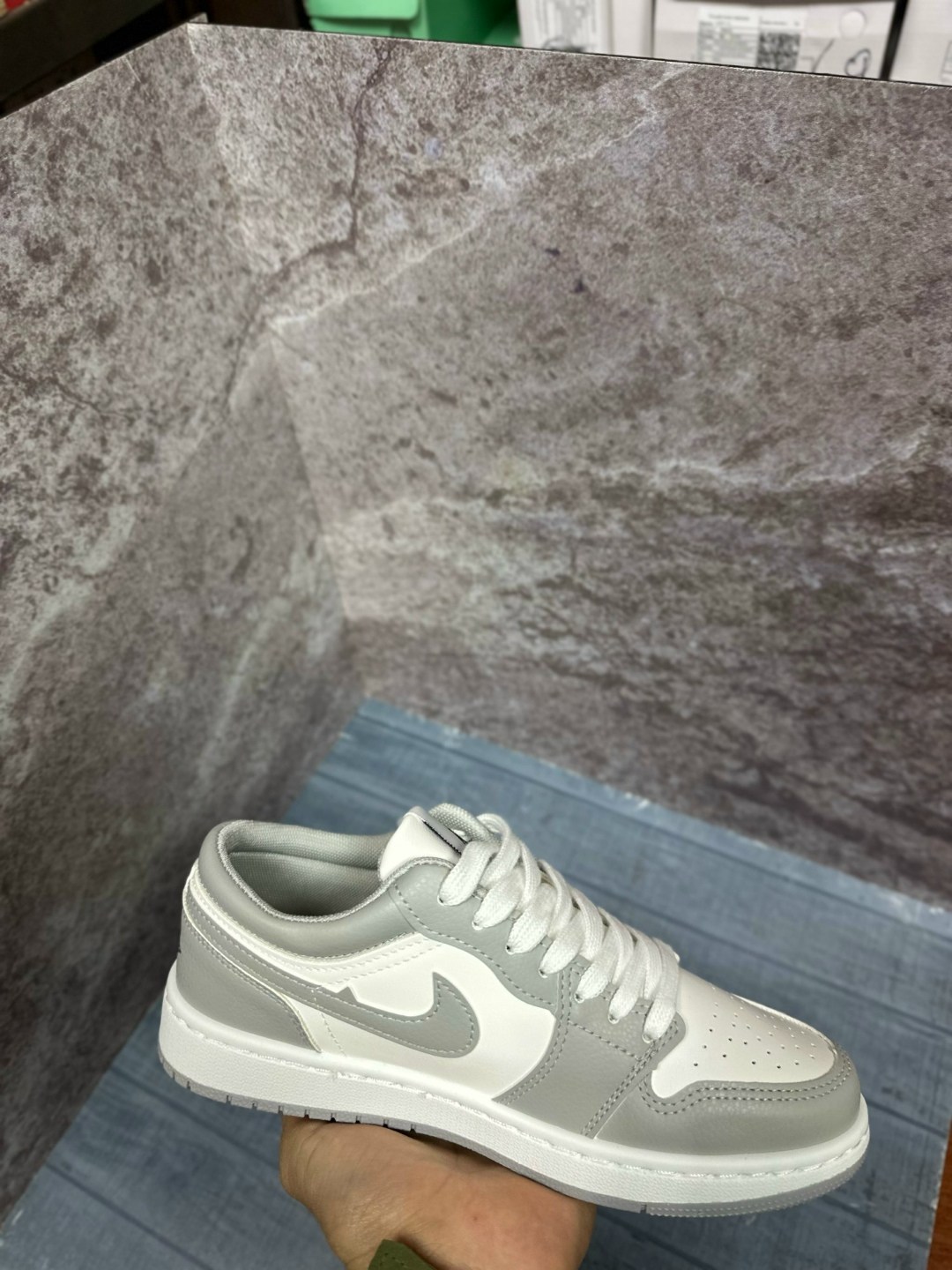 nike air jordan 1 low wolf grey,air jordan 1 low wolf grey dc0774-105,кроссовки nike air jordan 1 low,nike air jordan 1 low,кроссовки