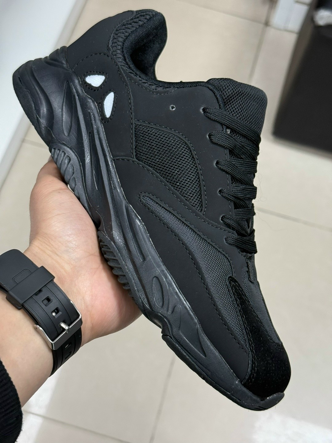 adidas yeezy boost 700,кроссовки adidas yeezy boost 700,кроссовки adidas yeezy boost 700 wave runner,adidas yeezy boost 700 wave runner solid grey,yeezy boost 700