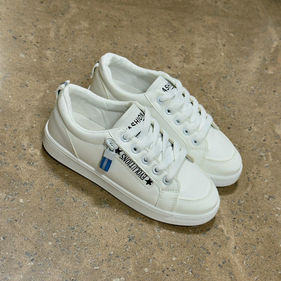 ,белые кроссовки,женские кроссовки,обуви,спортивная