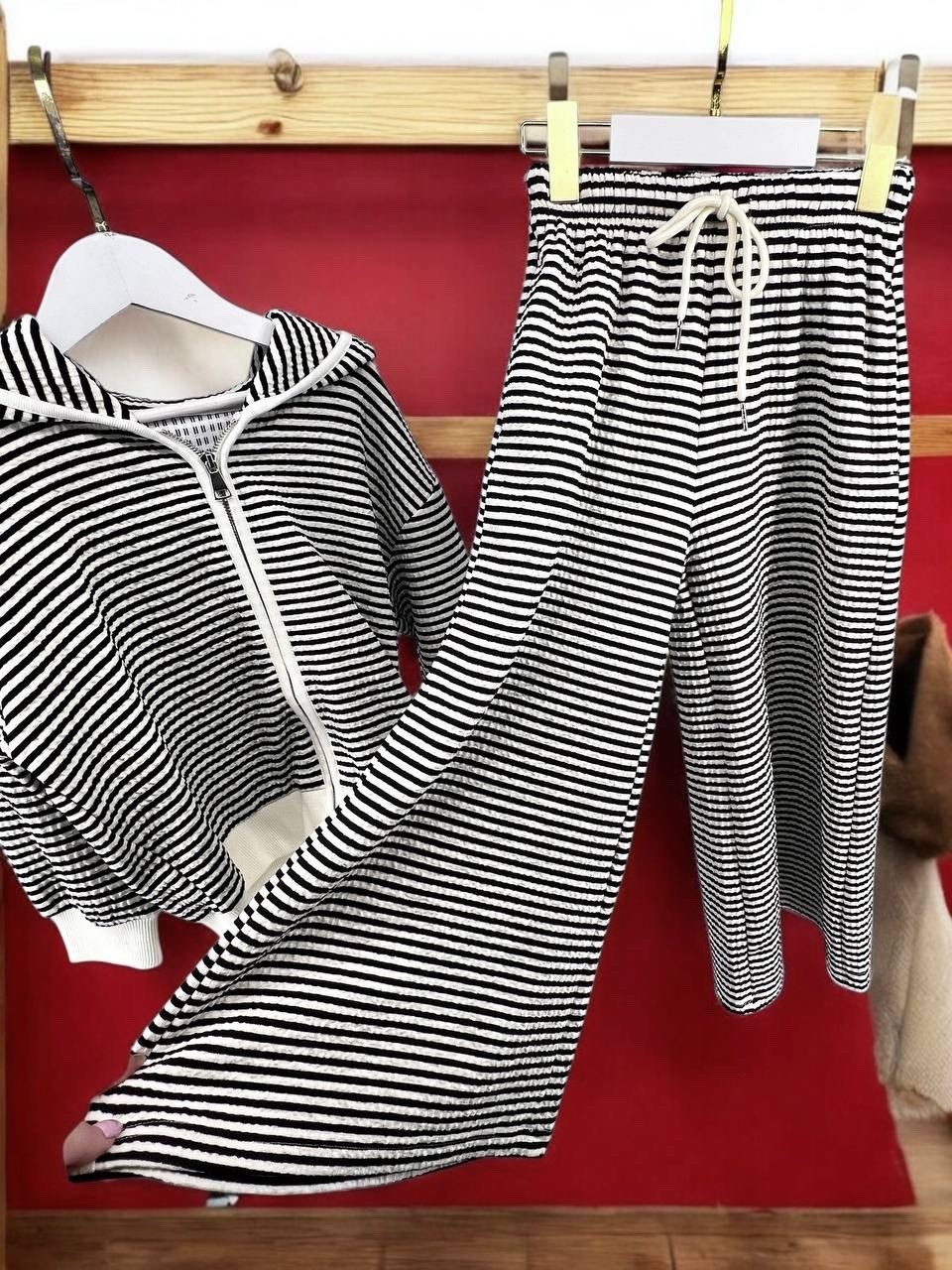 модные костюмы,костюм в пижамном стиле,трикотажные костюмы,брючный костюм в пижамном стиле,женский костюм