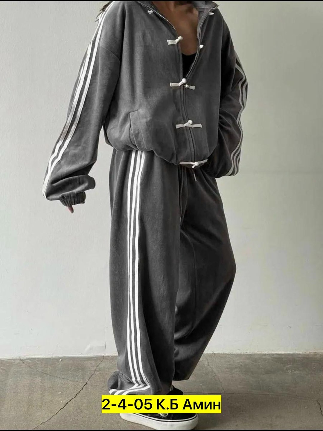 ,женский костюм,стильный бомбер,костюм классический
