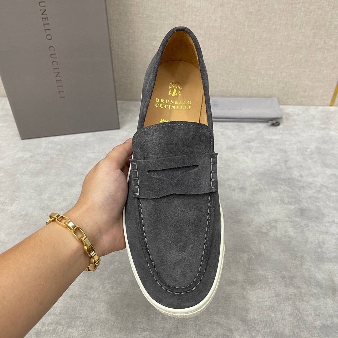 замшевые лоферы brunello cucinelli,лоферы мужские loro piana,лоферы с белой подошвой мужские brunello cucinelli,лоферы мужские замшевые,лоферы мужские натуральная замша