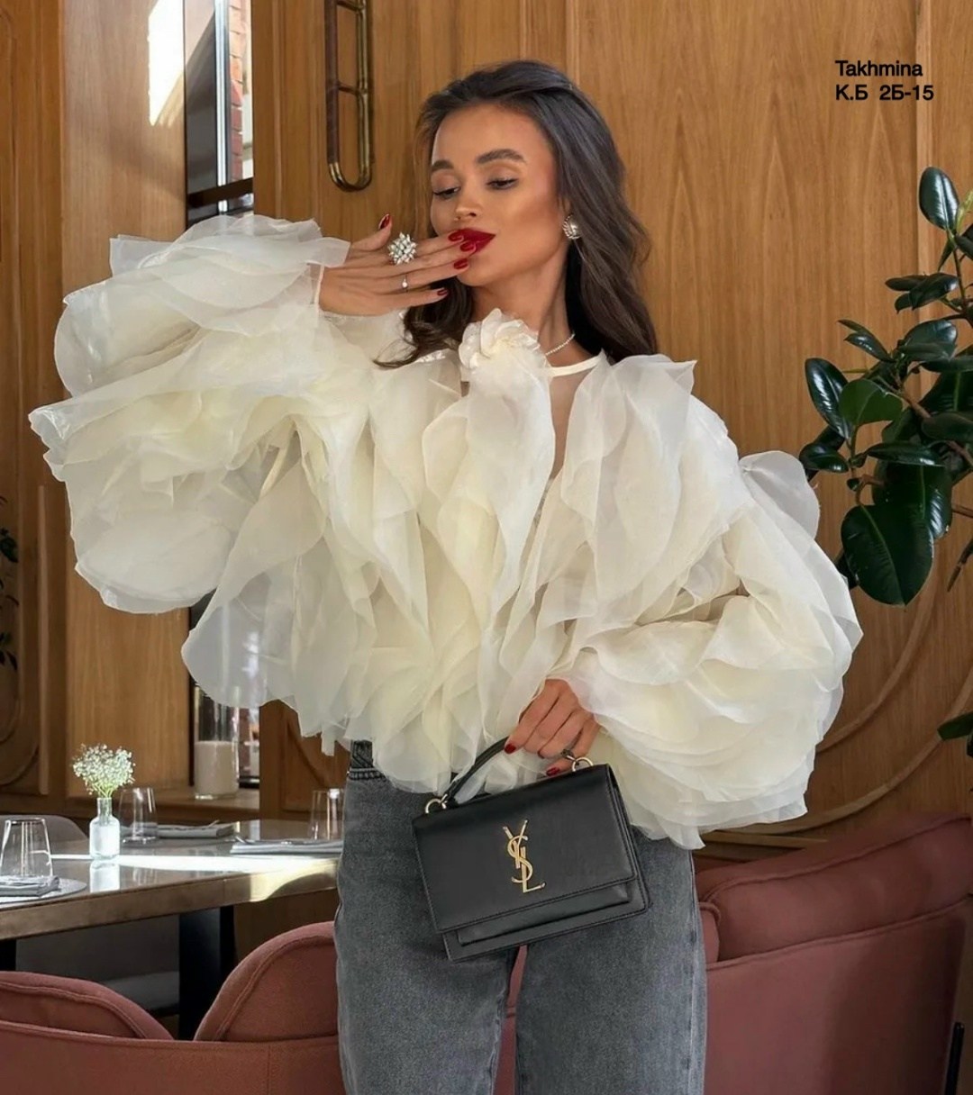 женская шифоновая блузка с оборками,женская шифоновая блузка с каскадными лепестками,женская блузка,блузка праздничная из шифона с воланами,блузка из органзы