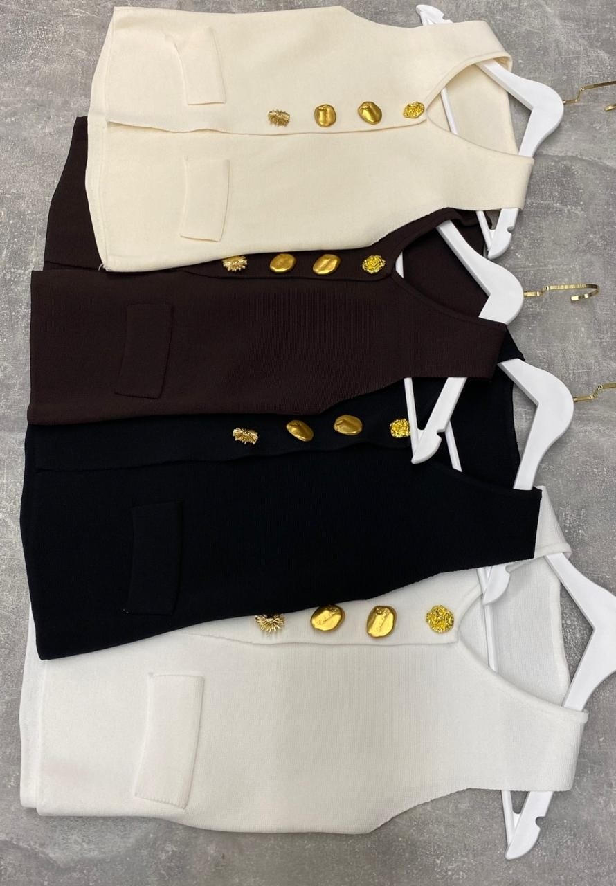 жилет на пуговицах,жилет и юбка,юбка с лямками,костюм женский,платье стильное